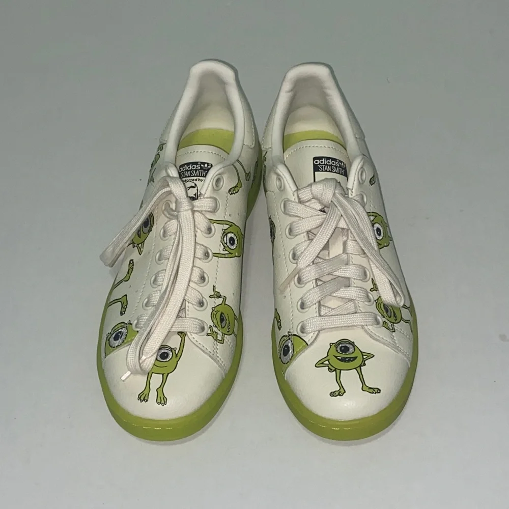 Adidas Stan Smith White and Green Monsters Inc. Men’s Size 5.5